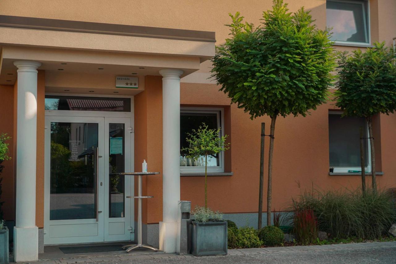 Guest House Tri Zvezde Kocevje Luaran gambar